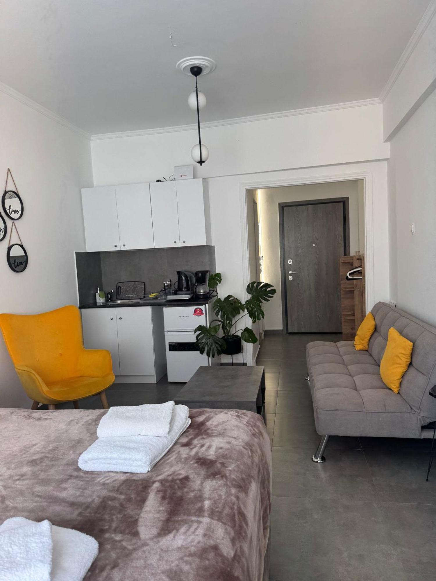 Afrodite Central Apartment By Vpn Atenas Exterior foto